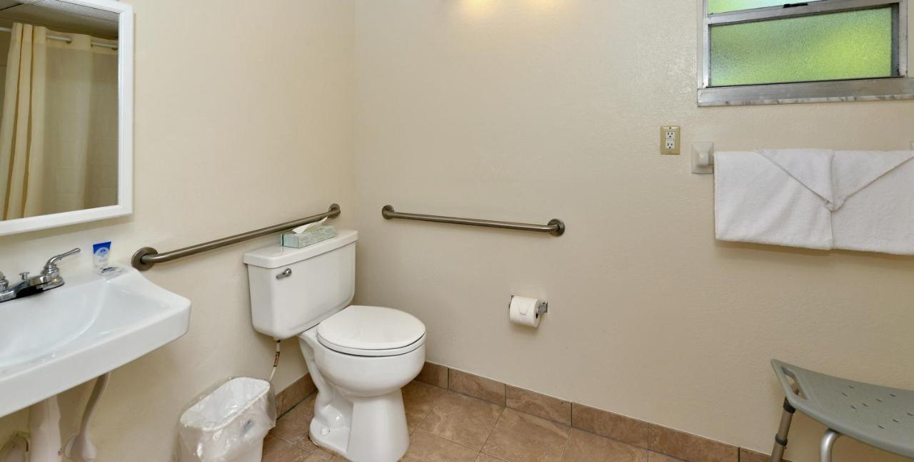 Americas Best Value Inn Bradenton-Sarasota Екстериор снимка