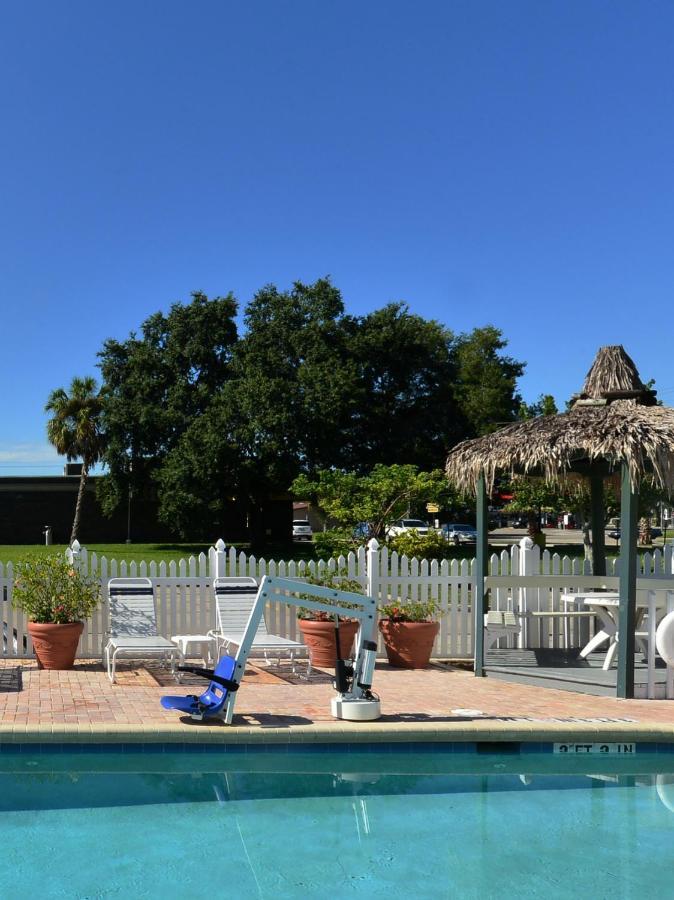 Americas Best Value Inn Bradenton-Sarasota Екстериор снимка