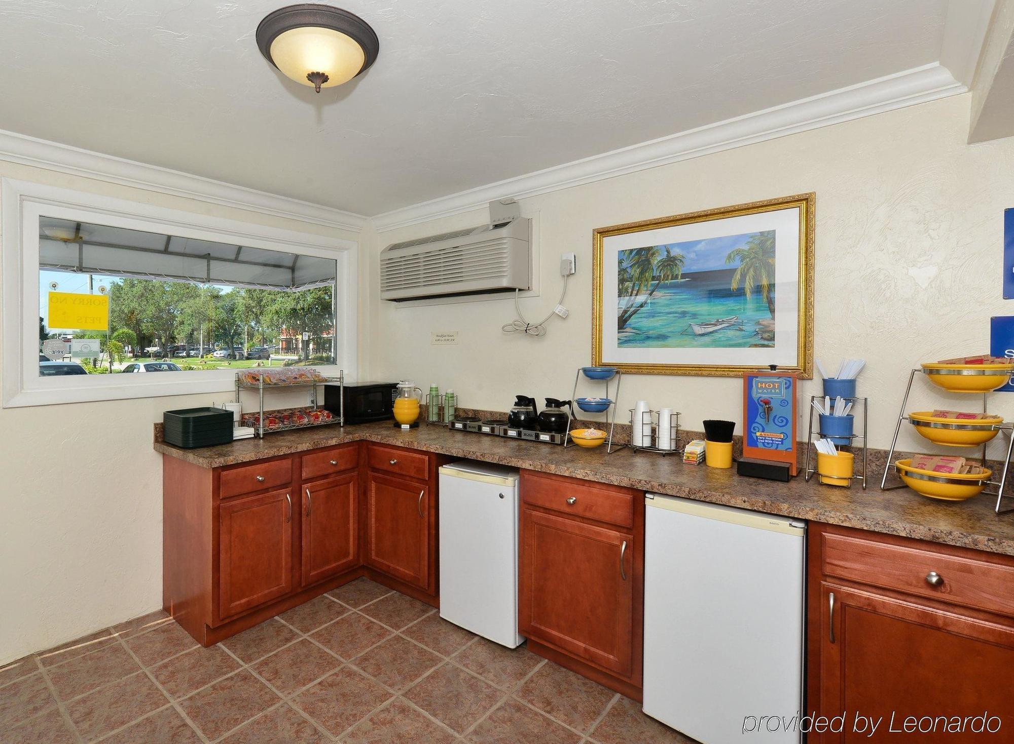 Americas Best Value Inn Bradenton-Sarasota Екстериор снимка