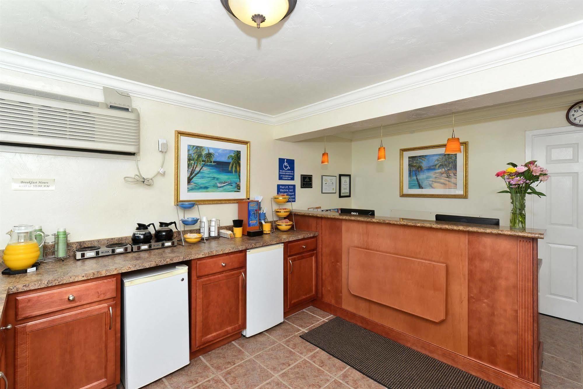 Americas Best Value Inn Bradenton-Sarasota Екстериор снимка
